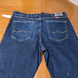 Brand new men’s wranglers size 34 x 32